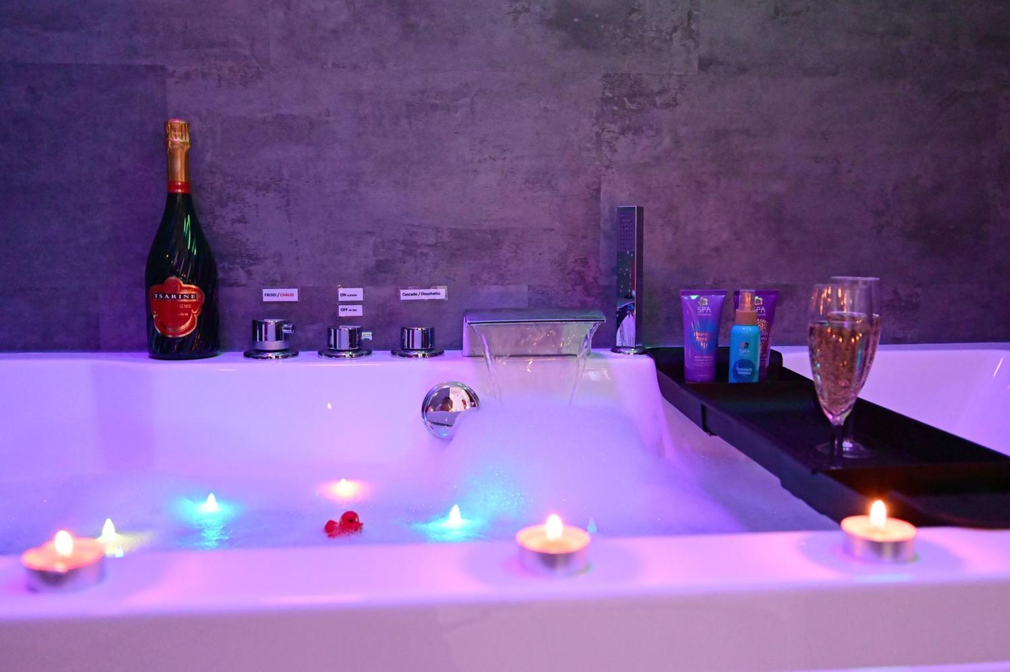 Love Room A Deux Pas De L'Ocean Avec Hammam, Sauna Et Bain A 2 :-) Biscarrosse Exteriör bild