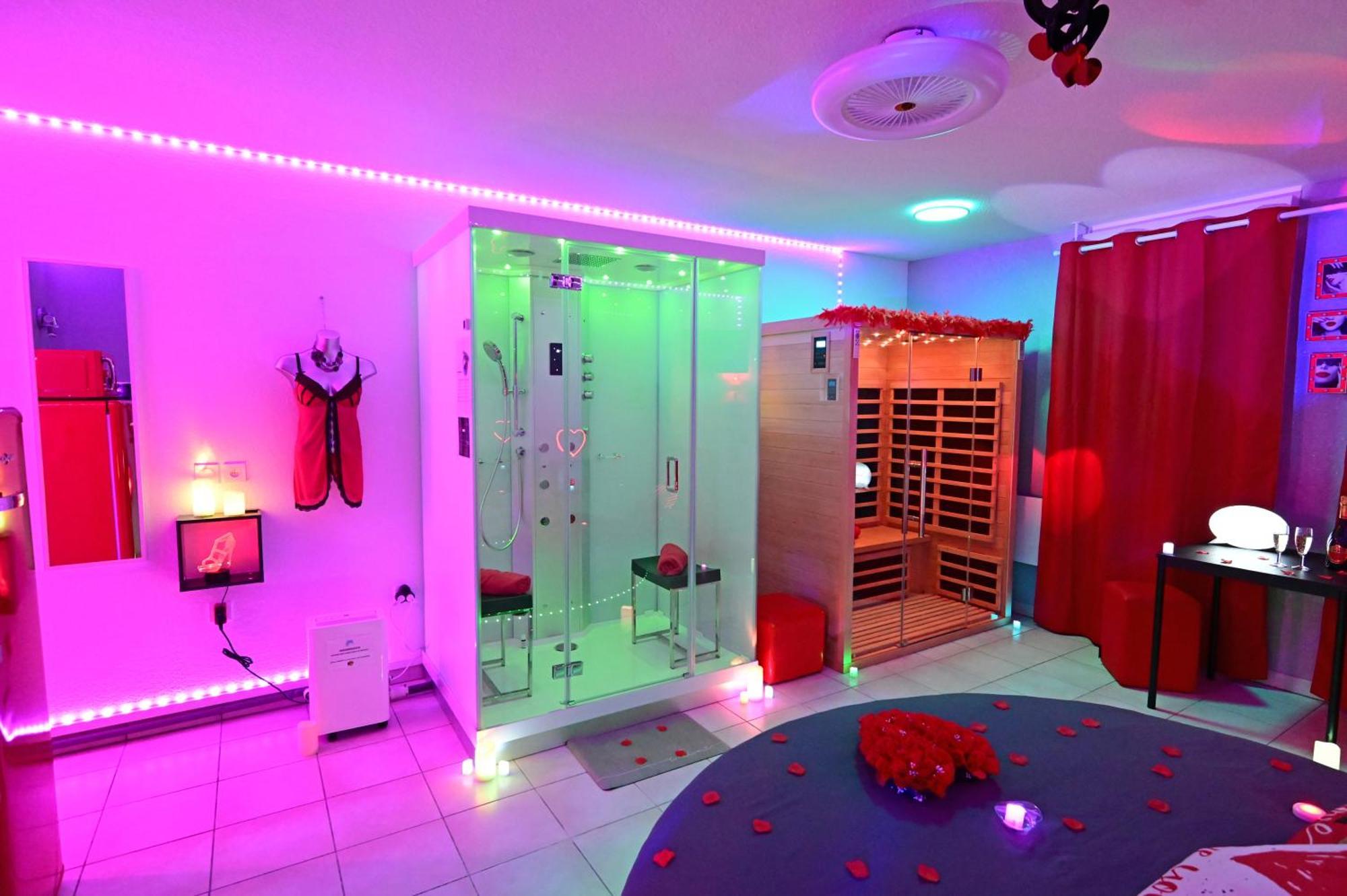 Love Room A Deux Pas De L'Ocean Avec Hammam, Sauna Et Bain A 2 :-) Biscarrosse Exteriör bild