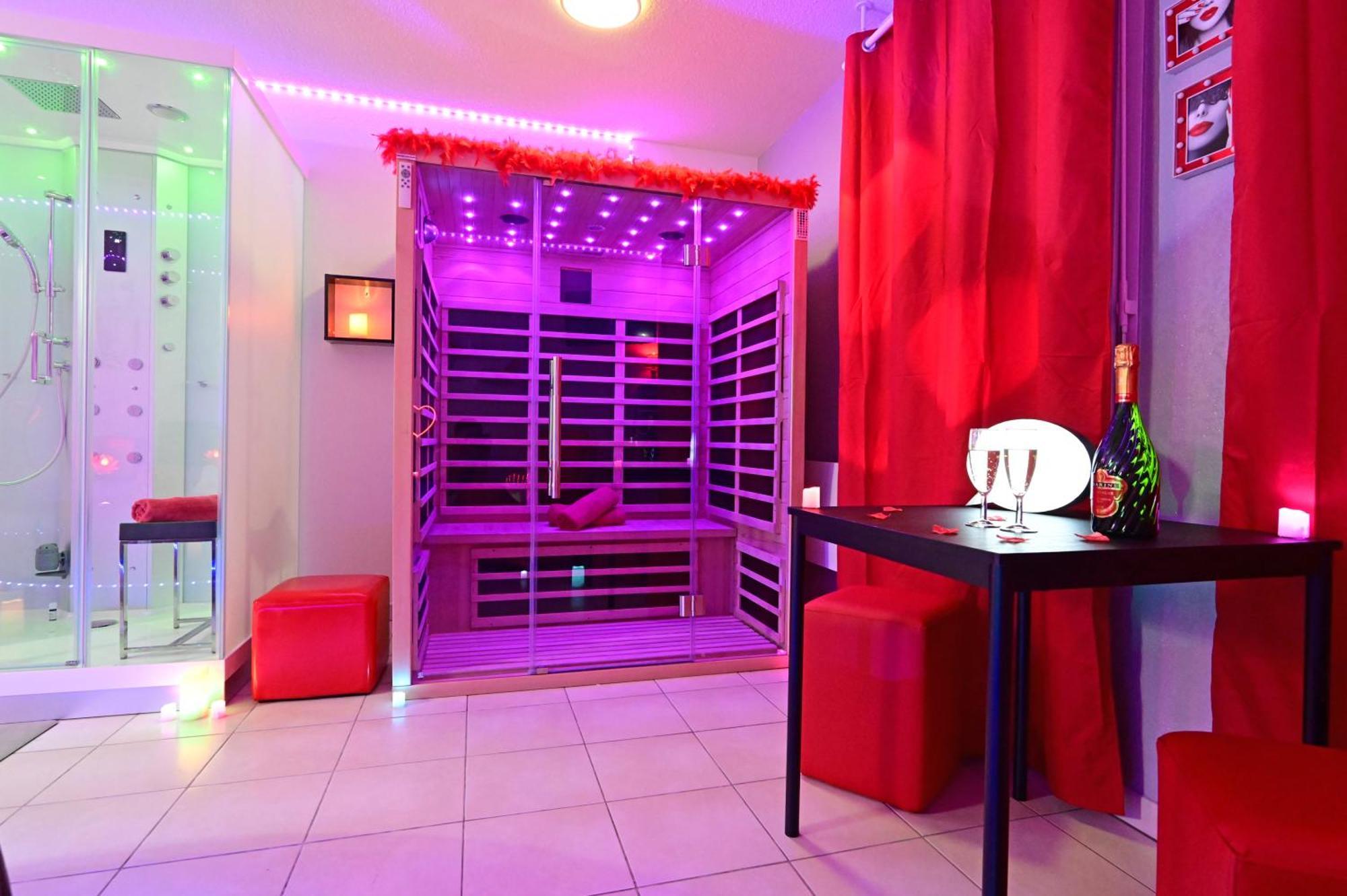 Love Room A Deux Pas De L'Ocean Avec Hammam, Sauna Et Bain A 2 :-) Biscarrosse Exteriör bild