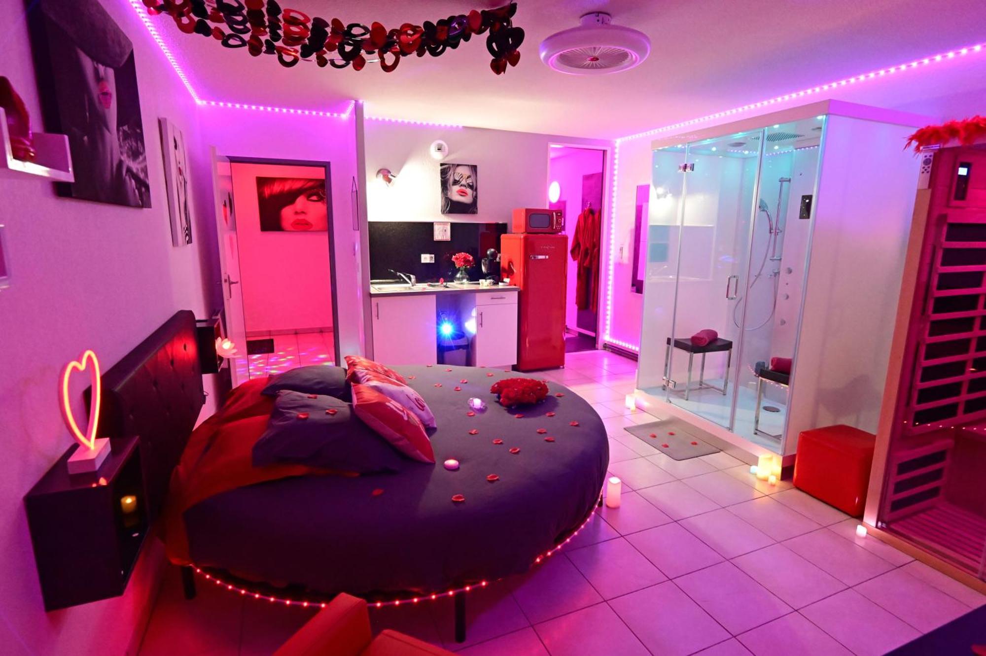 Love Room A Deux Pas De L'Ocean Avec Hammam, Sauna Et Bain A 2 :-) Biscarrosse Exteriör bild