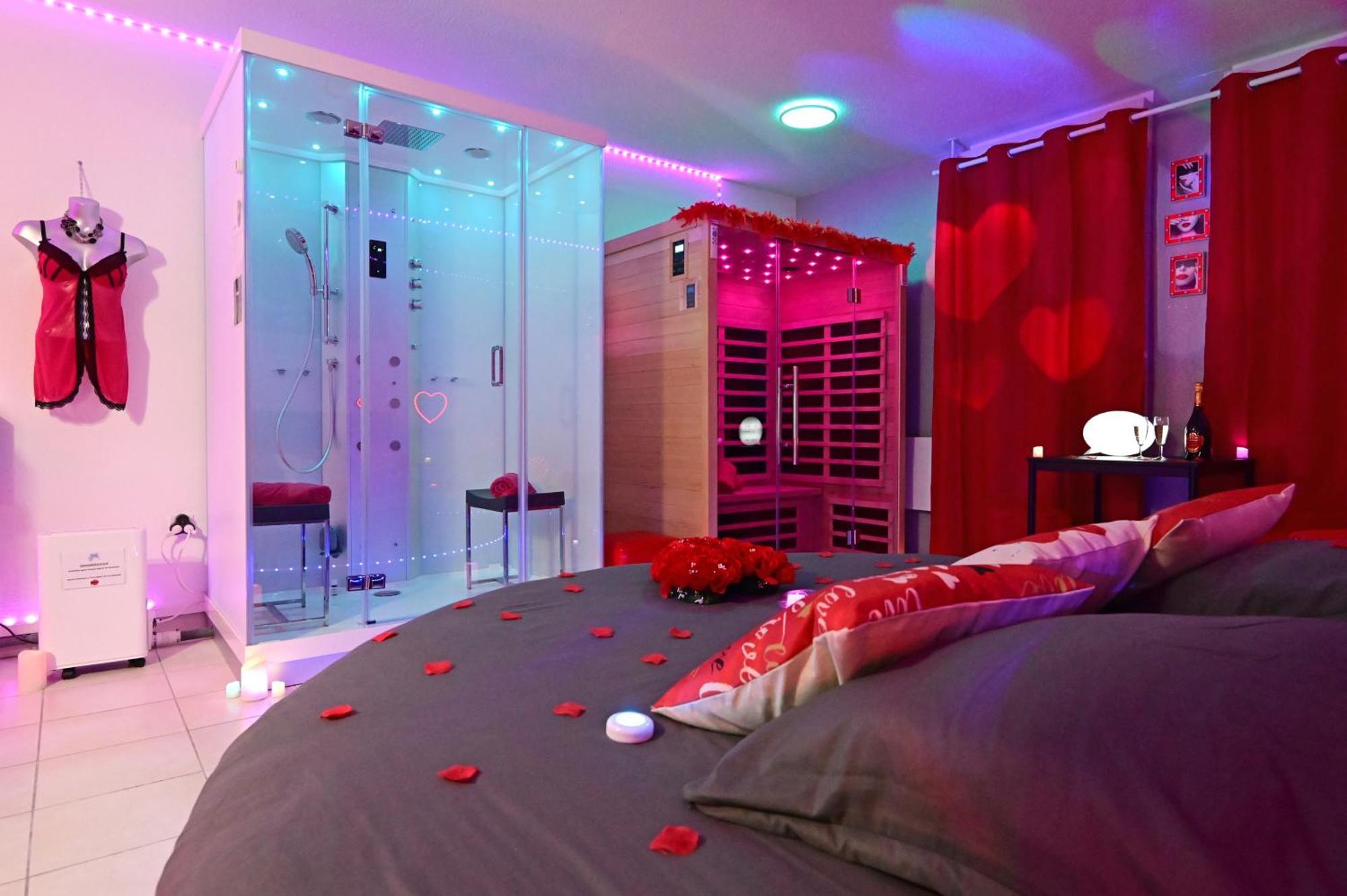 Love Room A Deux Pas De L'Ocean Avec Hammam, Sauna Et Bain A 2 :-) Biscarrosse Exteriör bild