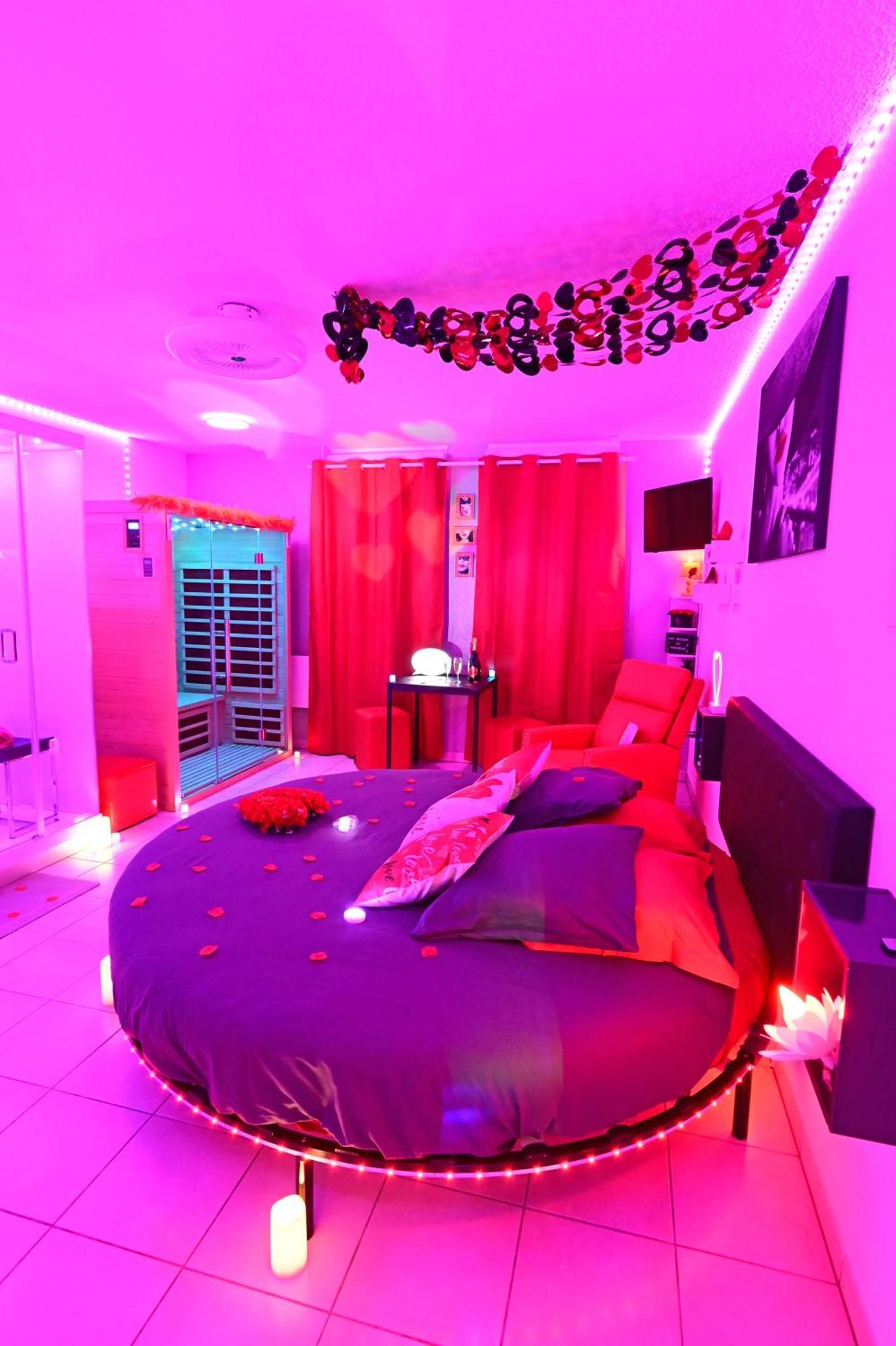 Love Room A Deux Pas De L'Ocean Avec Hammam, Sauna Et Bain A 2 :-) Biscarrosse Exteriör bild